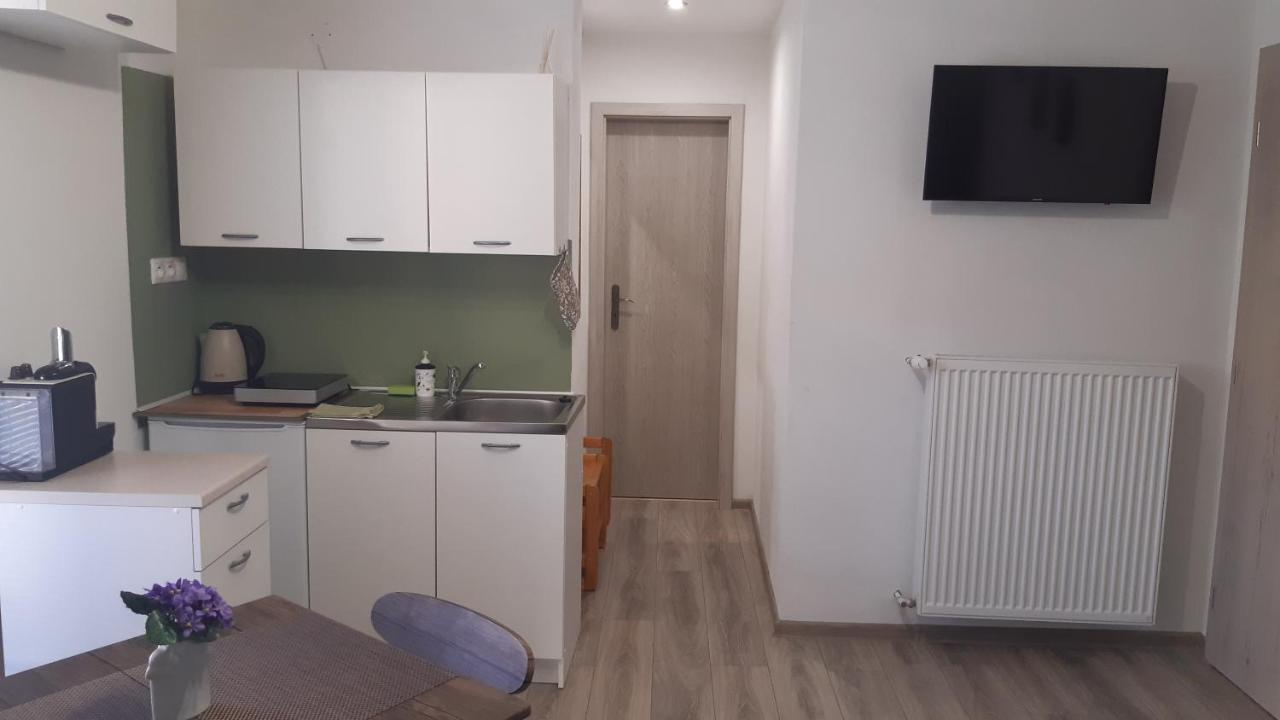 Bike Apartments 1 Hodrusa Экстерьер фото