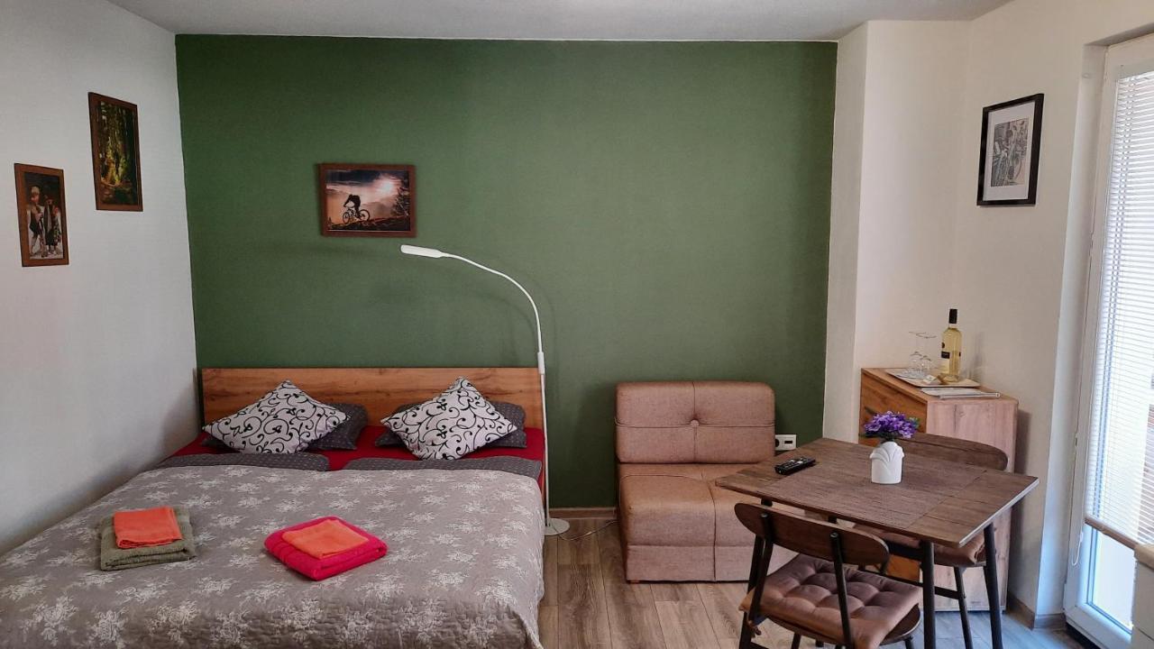 Bike Apartments 1 Hodrusa Экстерьер фото